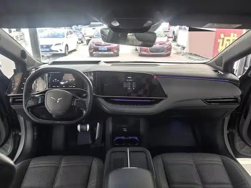 Hongqi EH7 2024 760 Pro+ AWD Edition — миниатюра 5