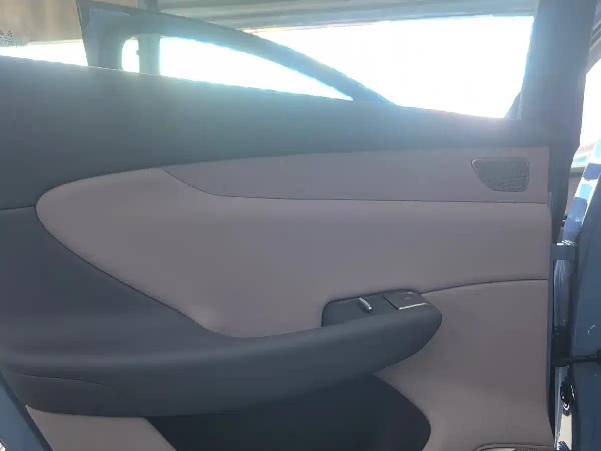 Hongqi Tiangong 05 2025 Model 750 Edition — миниатюра 12