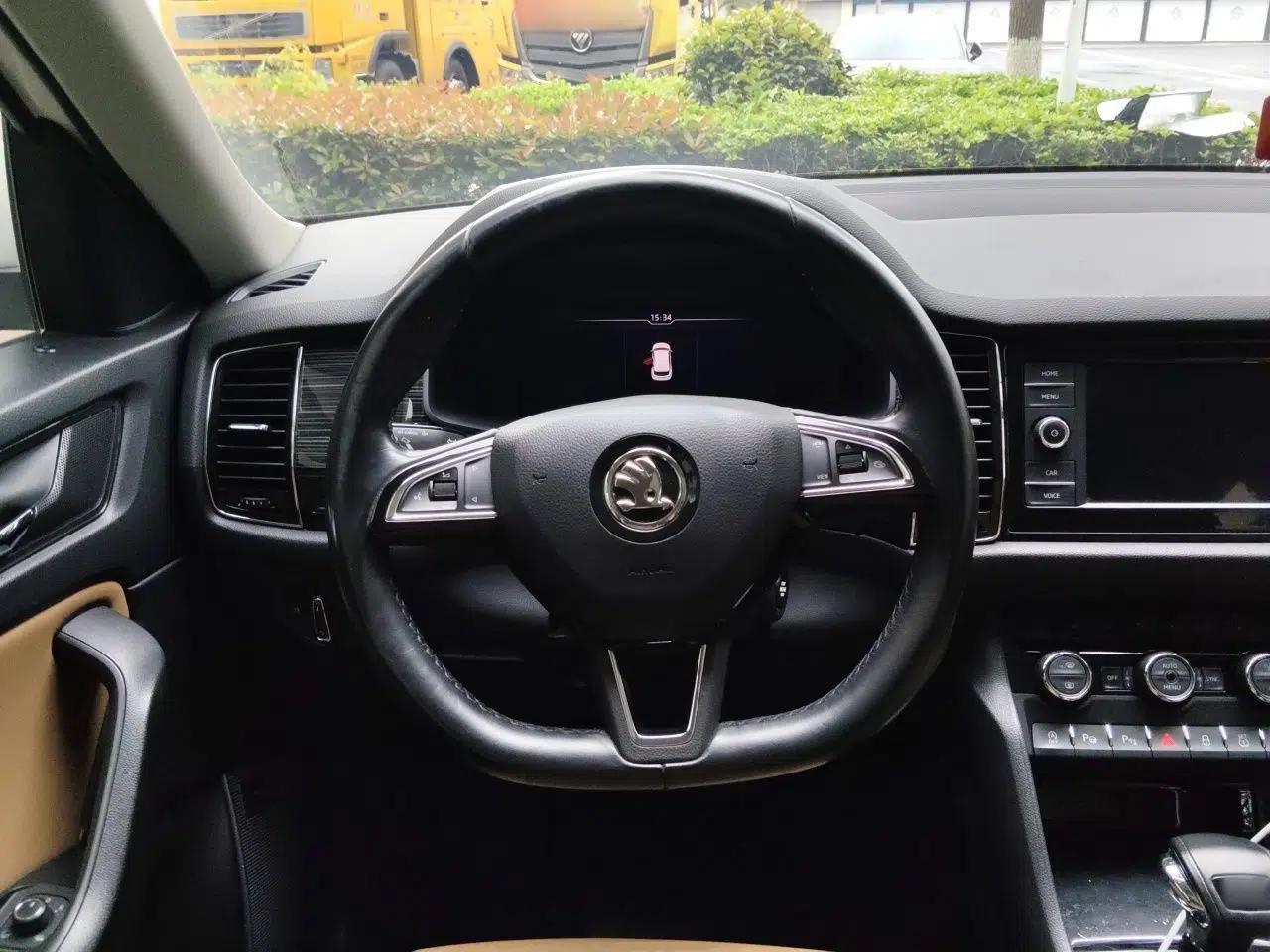 Skoda Kodiaq GT 2019 TSI330 Two-Wheel-Drive Luxury Edition China V Standard — миниатюра 11