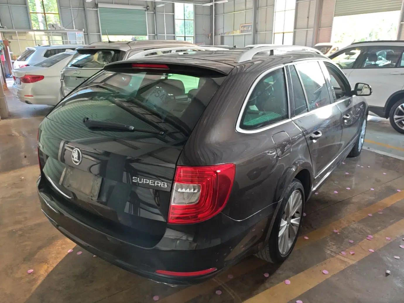 Skoda Superb Combi 2014 2.0 TSI Prestige Edition — миниатюра 6