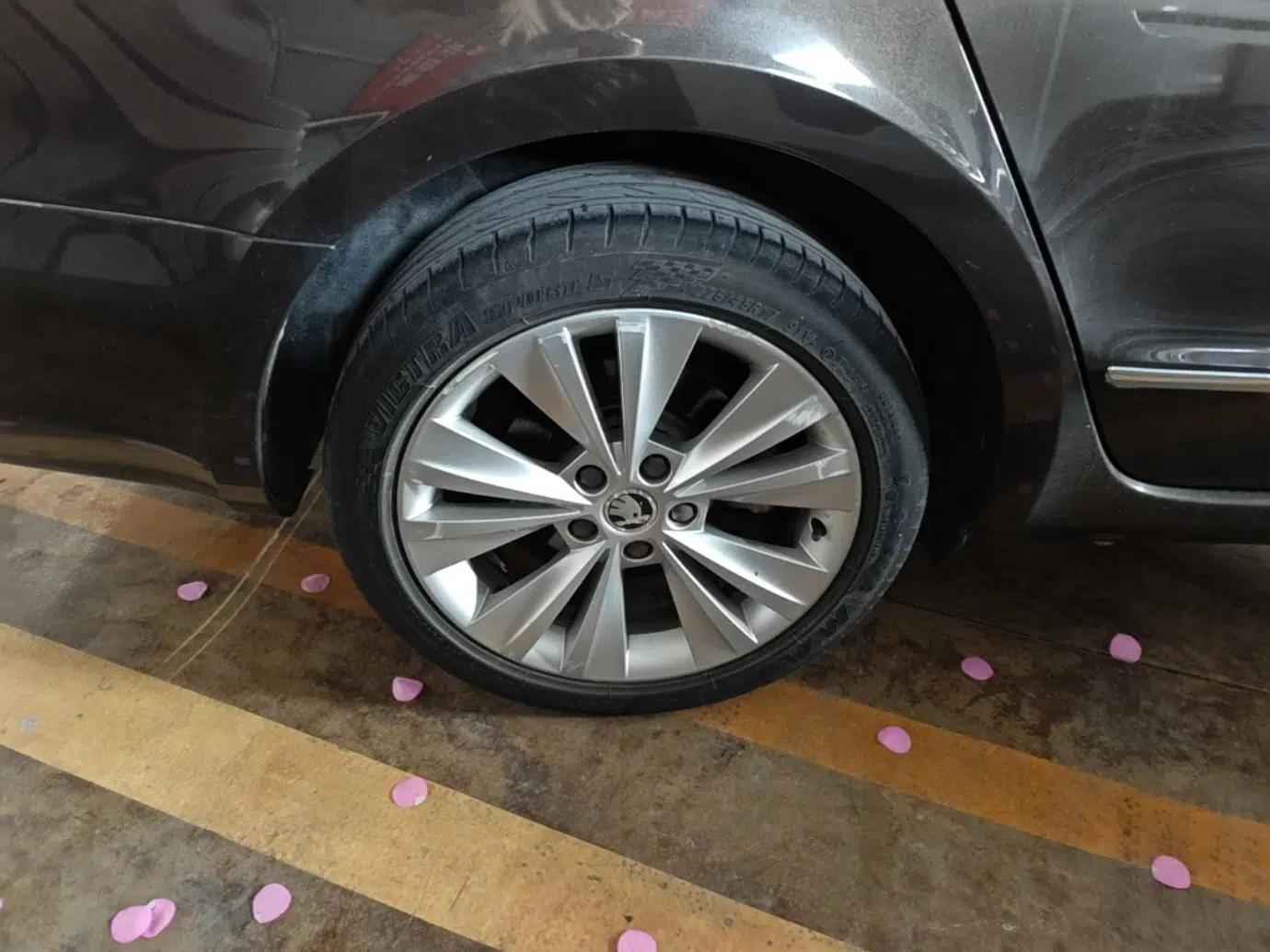 Skoda Superb Combi 2014 2.0 TSI Prestige Edition — миниатюра 10