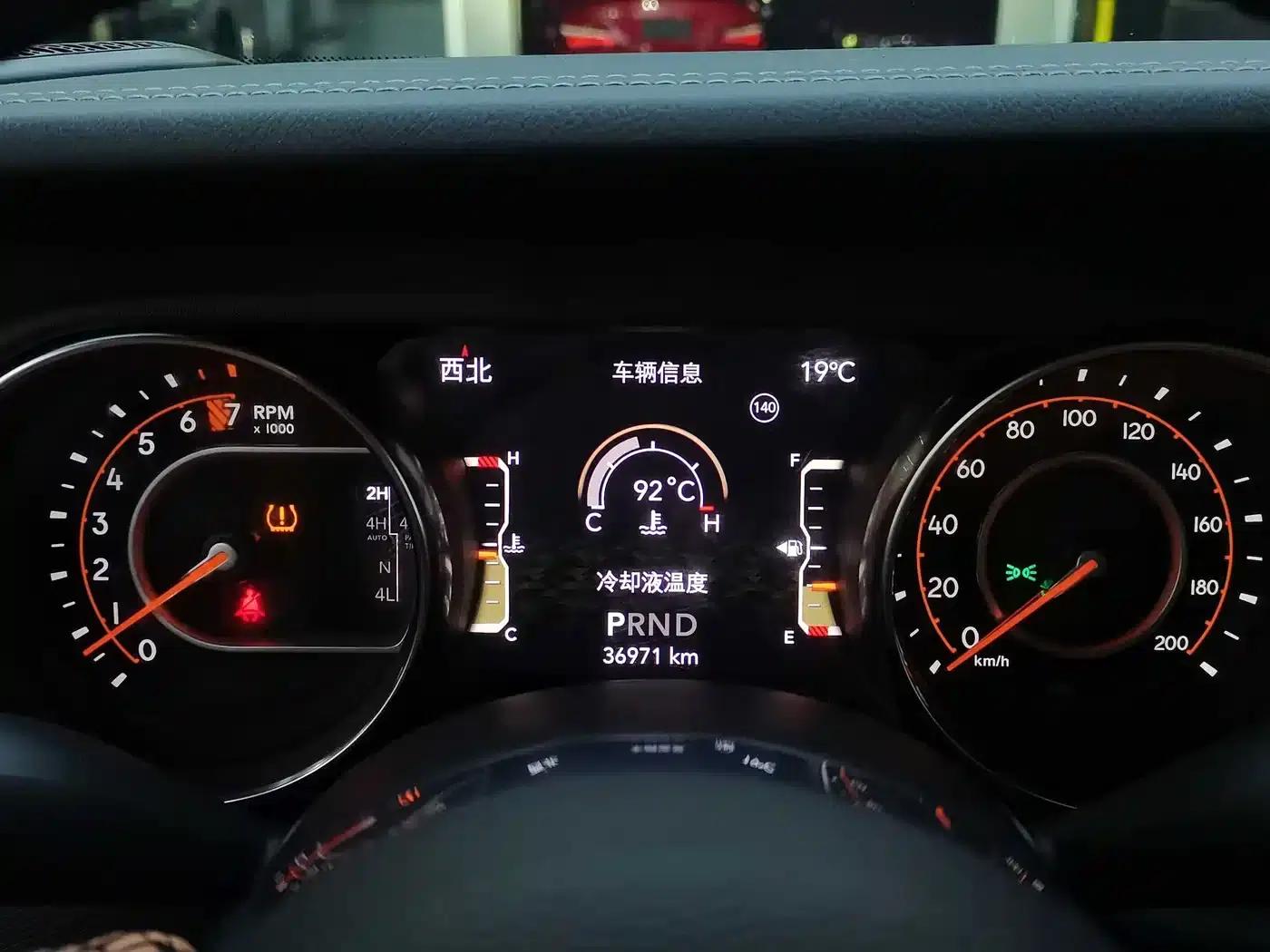 Gladiator 2022 3.6L First Edition — миниатюра 12