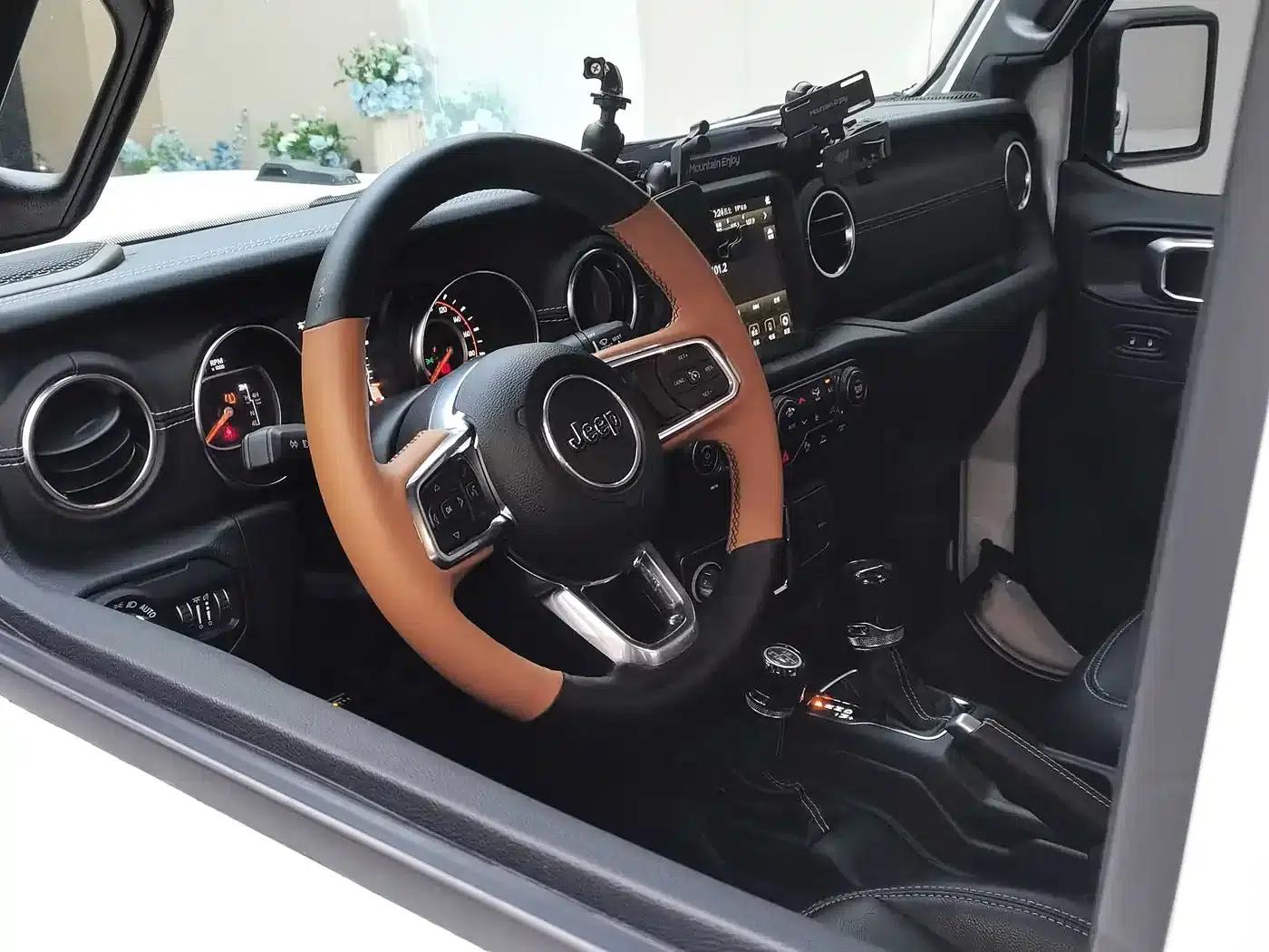 Gladiator 2022 3.6L First Edition — миниатюра 14
