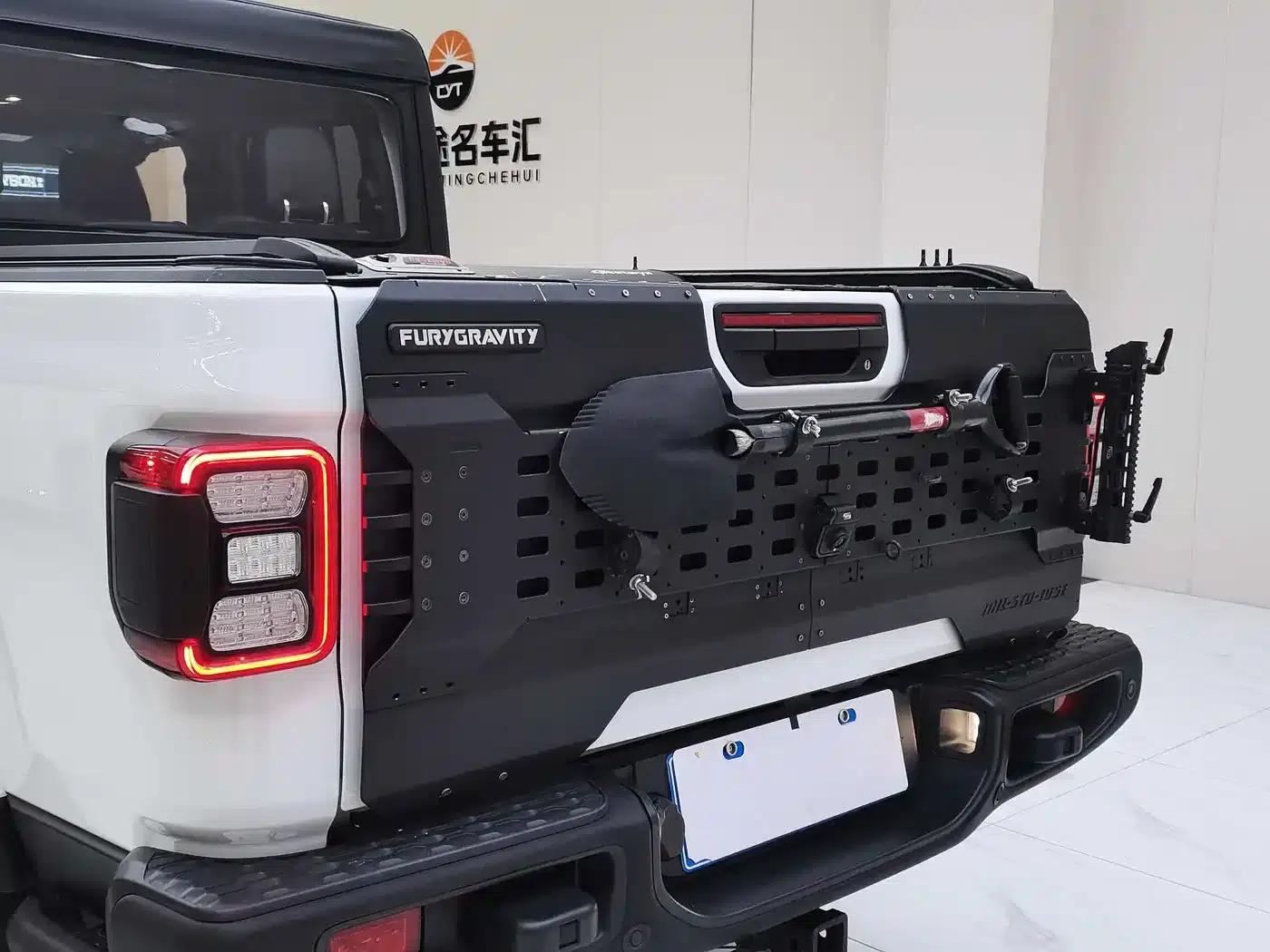 Gladiator 2022 3.6L First Edition — миниатюра 10