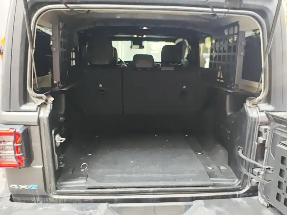 Jeep Wrangler New Energy 2021 Model 4-Door 2.0T 4xe Sahara — миниатюра 7