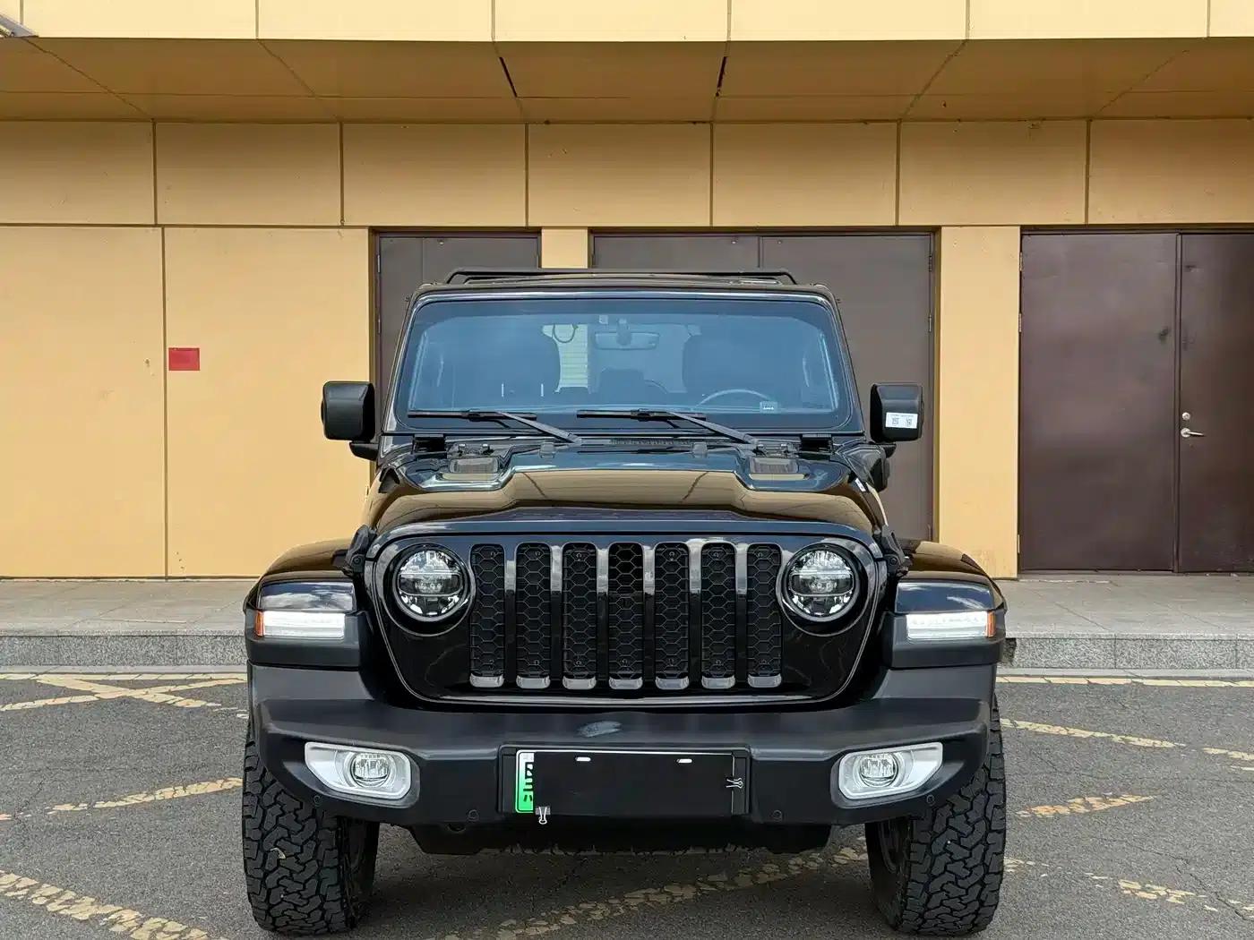 Jeep Wrangler New Energy 2021 Model 4-Door 2.0T 4xe Sahara First Edition — миниатюра 2