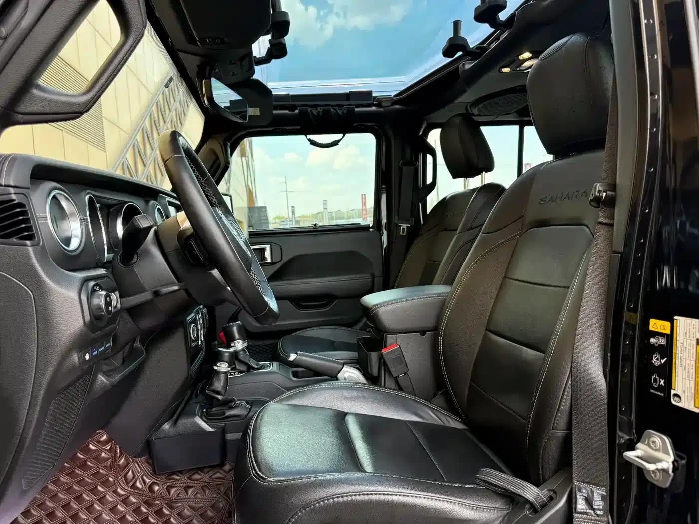 Jeep Wrangler New Energy 2021 Model 4-Door 2.0T 4xe Sahara First Edition — миниатюра 4