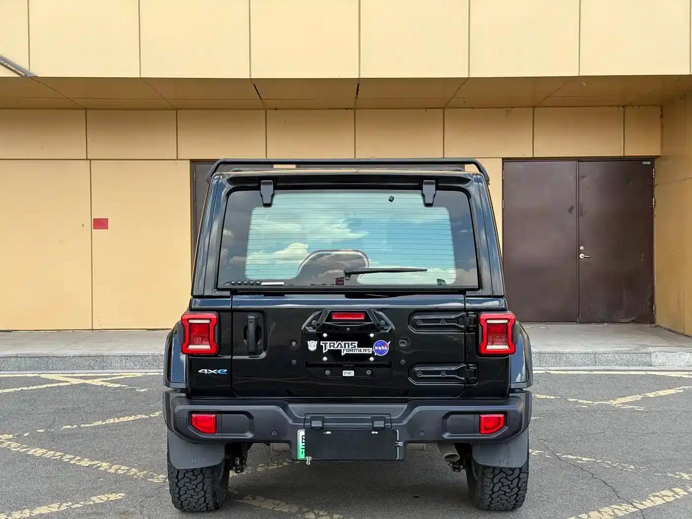 Jeep Wrangler New Energy 2021 Model 4-Door 2.0T 4xe Sahara First Edition — миниатюра 8