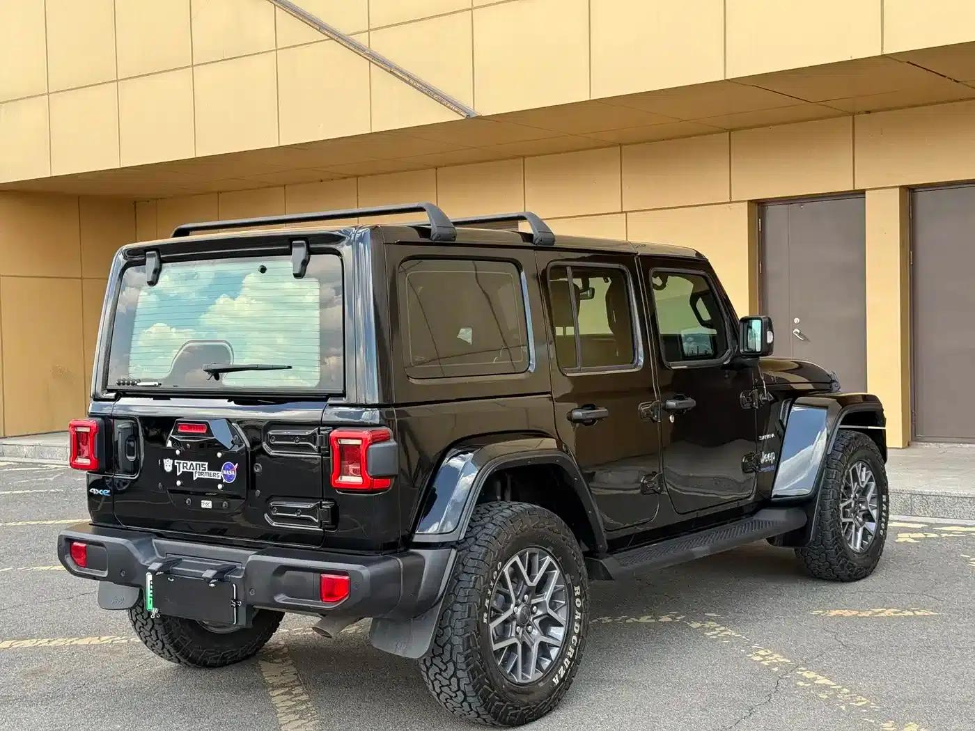 Jeep Wrangler New Energy 2021 Model 4-Door 2.0T 4xe Sahara First Edition — миниатюра 9