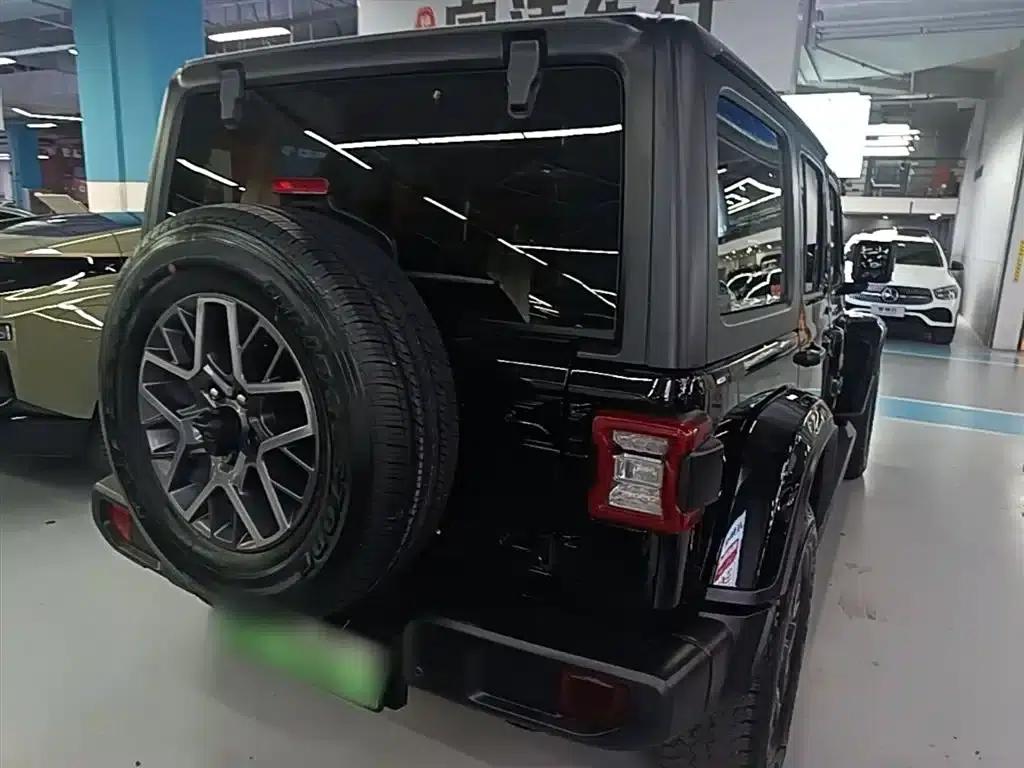 Jeep Wrangler New Energy 2021 Model 4-Door 2.0T 4xe Sahara First Edition — миниатюра 7