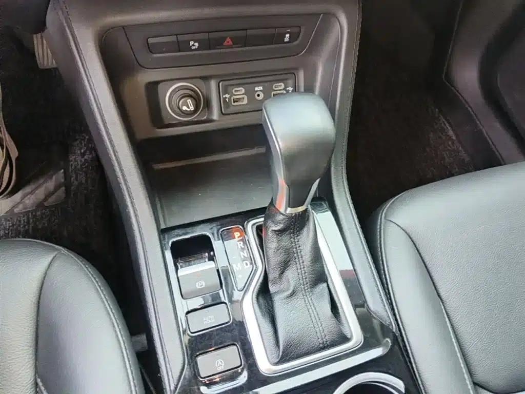 Commander 2018 2.0T 2WD Enjoy Edition (China VI Emission Standard) — миниатюра 14