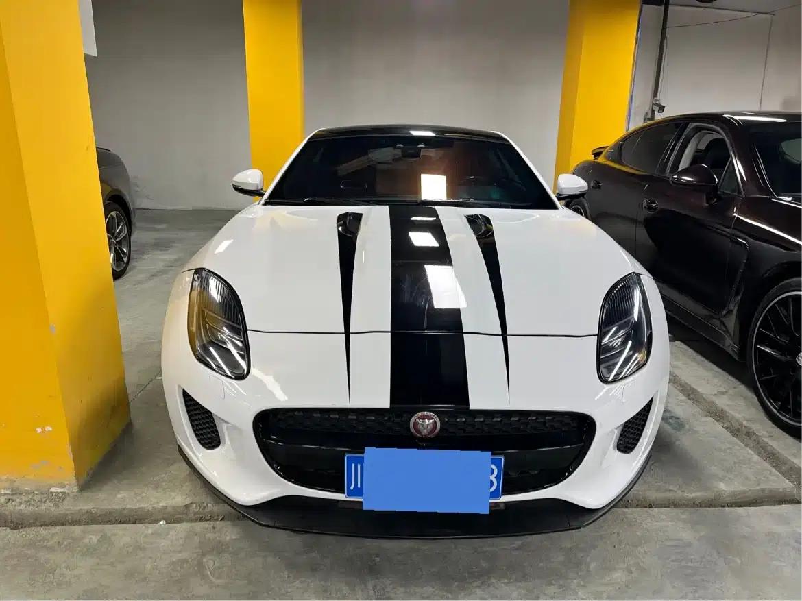 Jaguar F-TYPE 2019 2.0T Hardtop — миниатюра 2