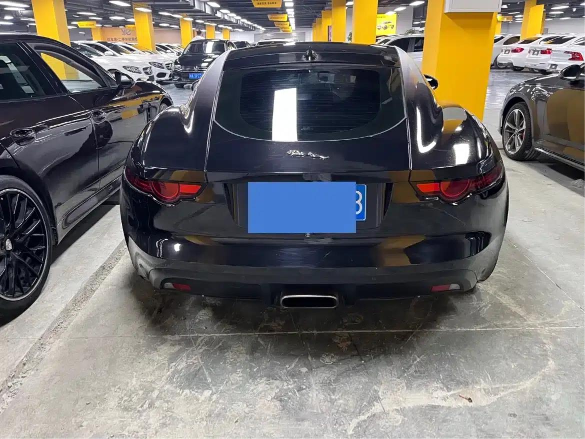 Jaguar F-TYPE 2019 2.0T Hardtop — миниатюра 11