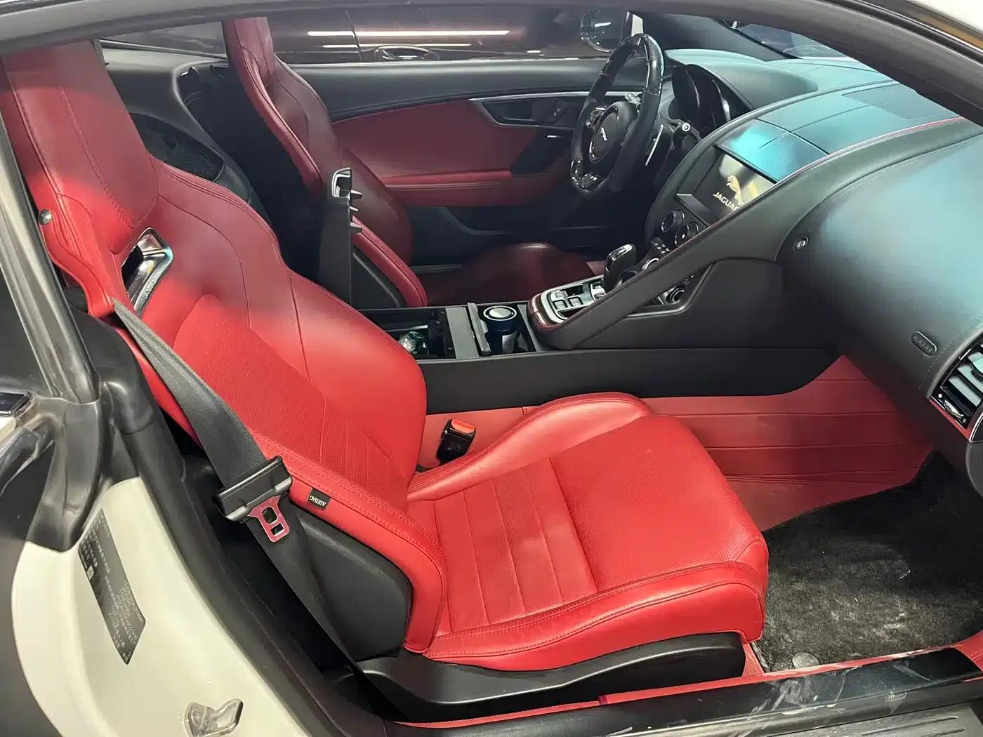 Jaguar F-TYPE 2019 2.0T Hardtop — миниатюра 5