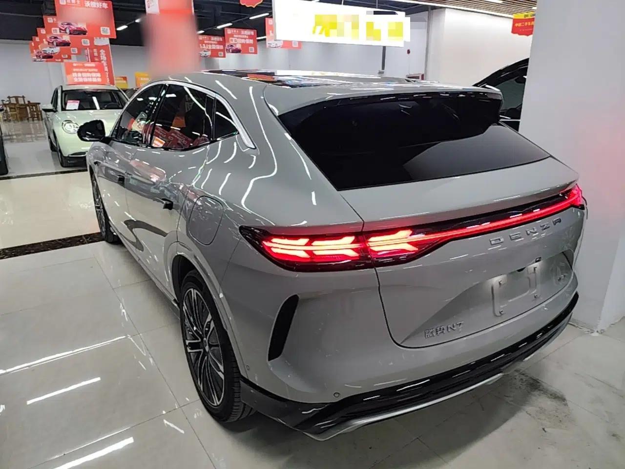 Denza N7 2024 630 All-Wheel Drive Intelligent Driving Max Edition — миниатюра 4