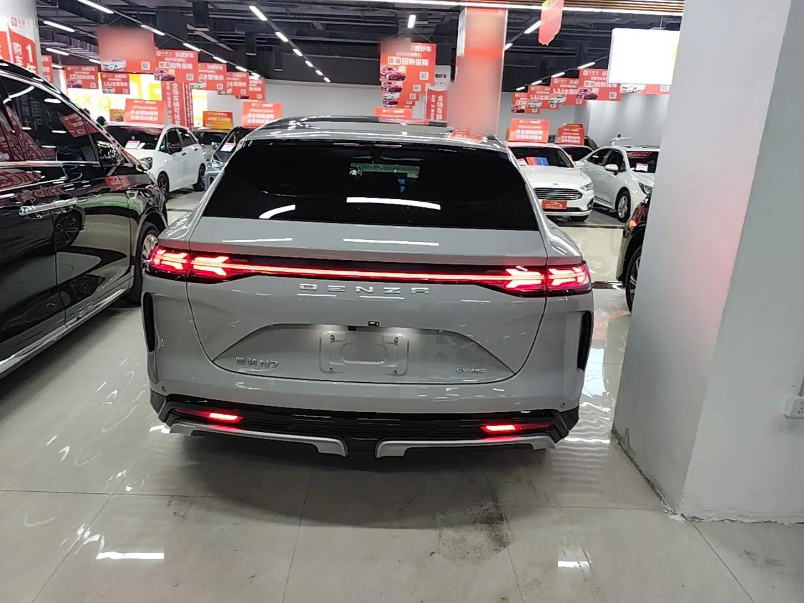 Denza N7 2024 630 All-Wheel Drive Intelligent Driving Max Edition — миниатюра 5