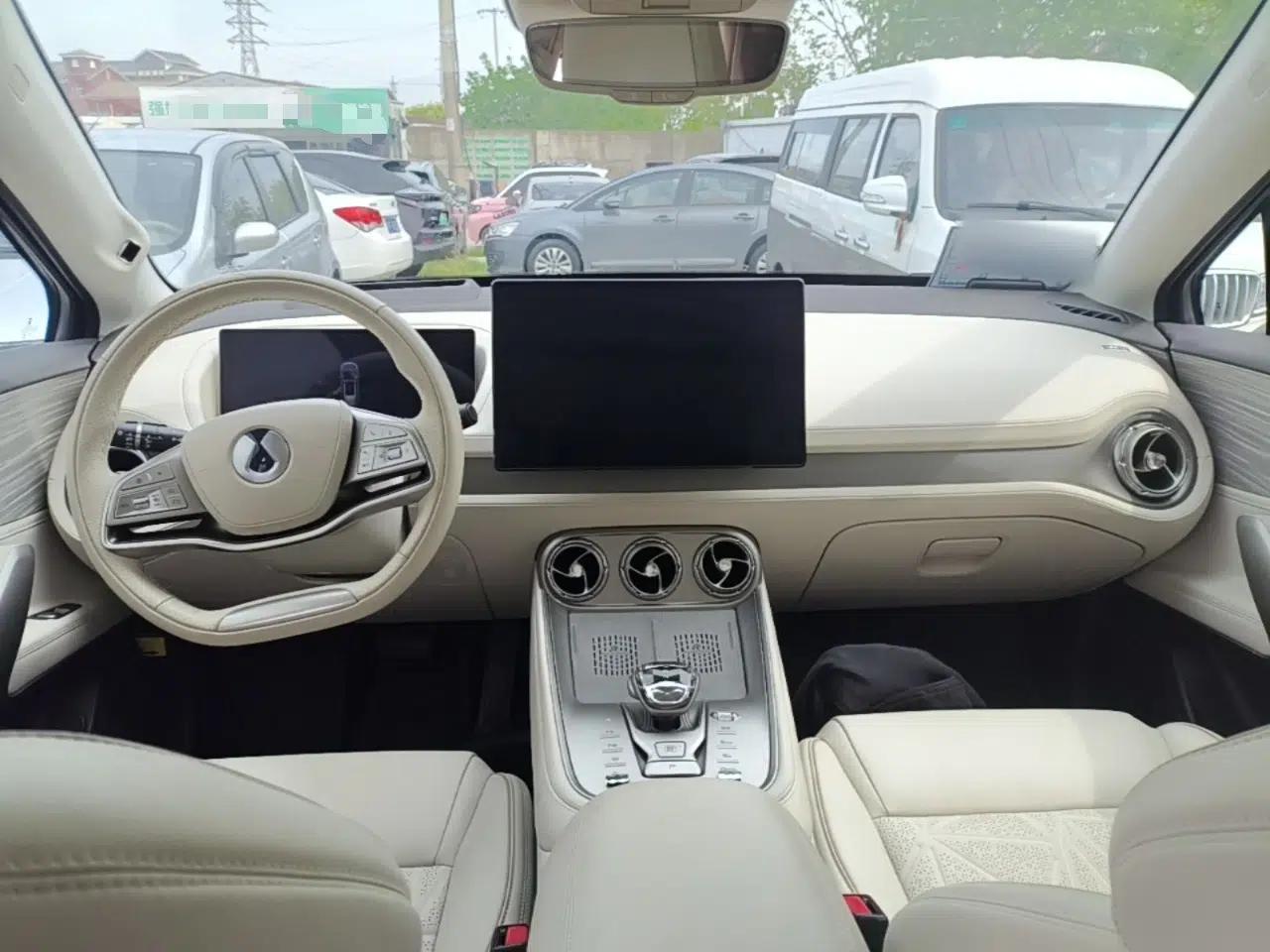 Denza N8 2023 Four-Wheel Drive Ultra-Hybrid Flagship Six-Seater Version — миниатюра 13