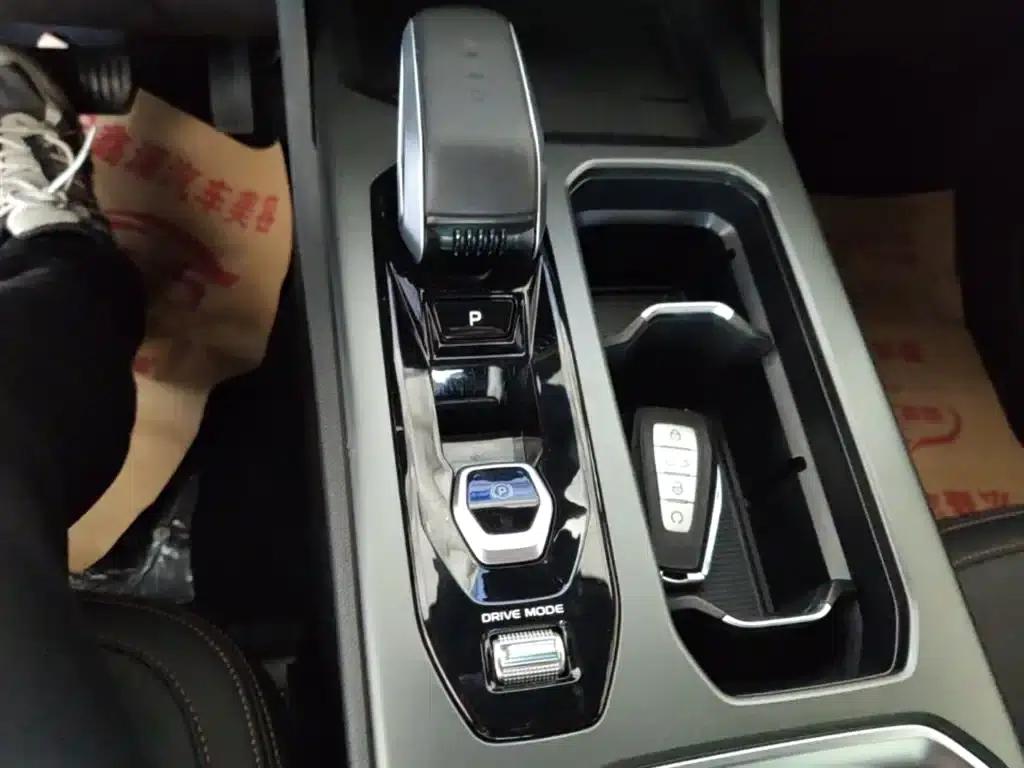 Geely Haoyue L 2025 2.0T DCT Premium Edition — миниатюра 14