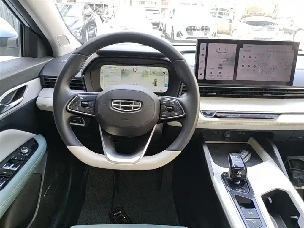 Geely Emgrand L HiP 2022 1.5TD-DHT Pro 100KM Super — миниатюра 11