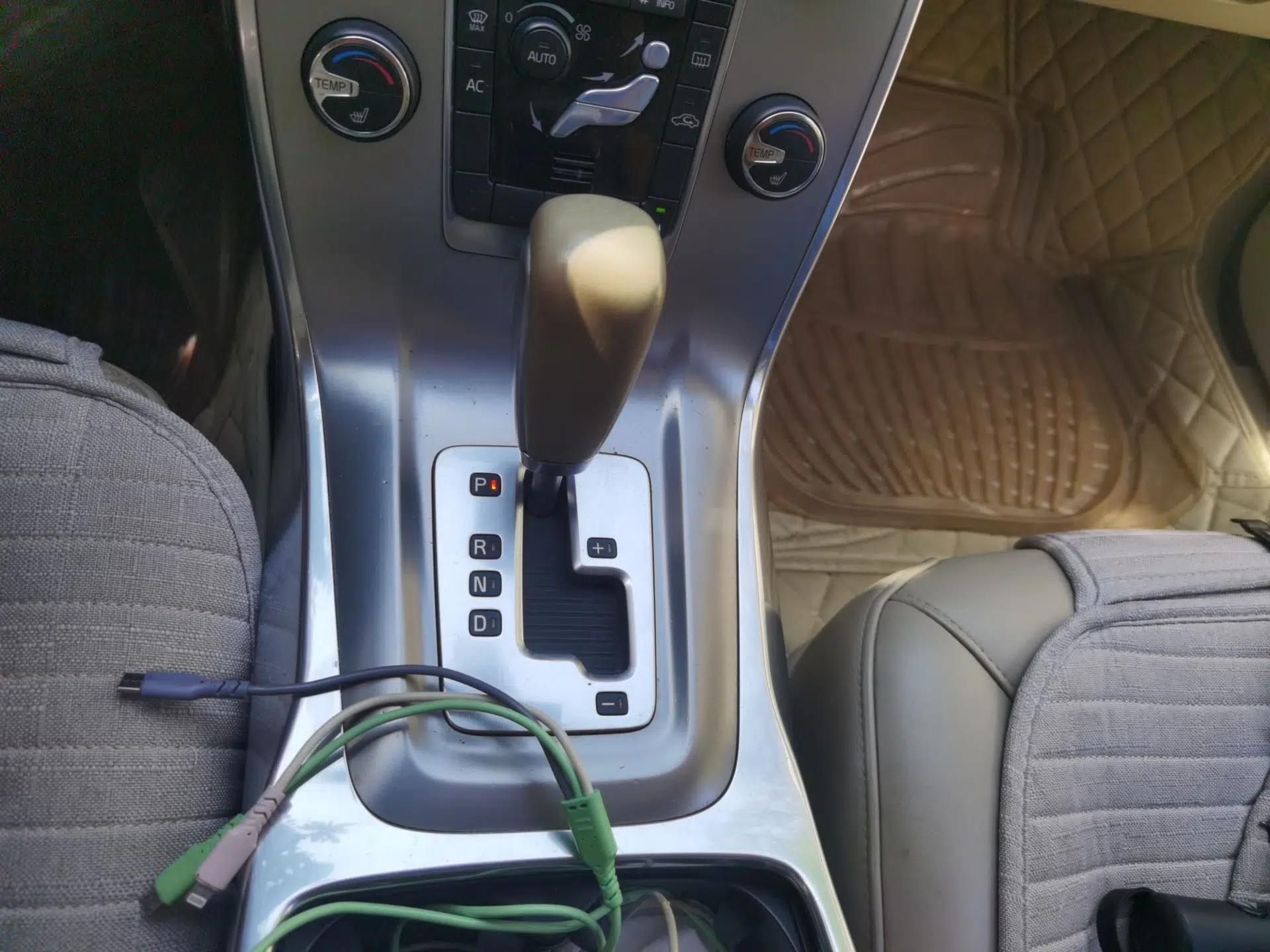 Volvo S80L 2012 2.0T T5 Luxury Edition — миниатюра 15