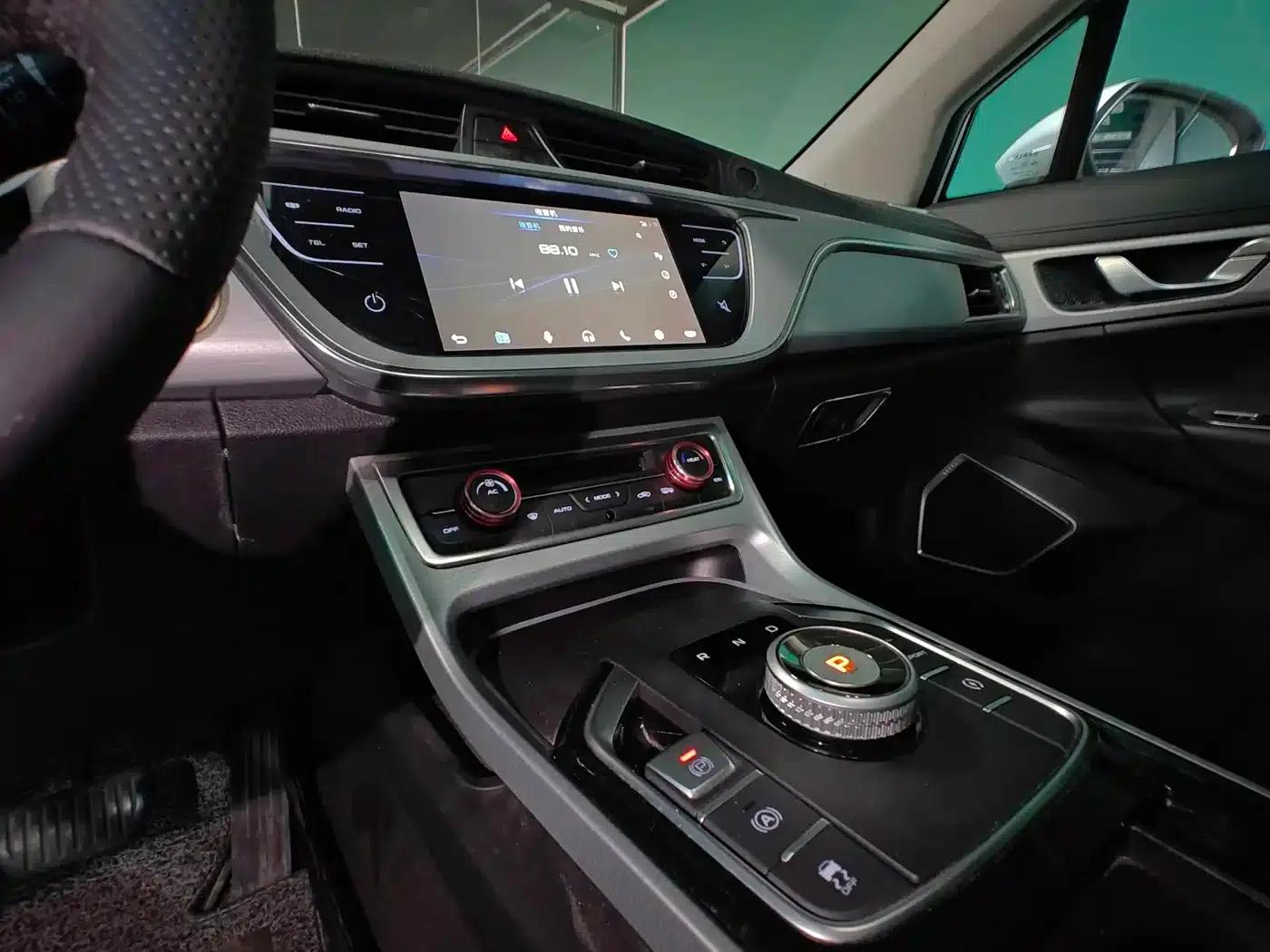 Geely GSe 2018 Premium Edition — миниатюра 12