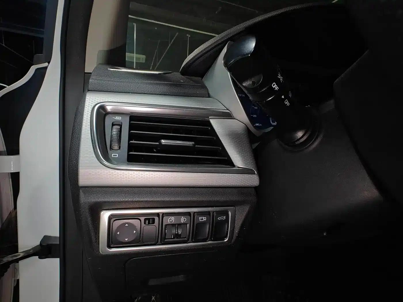 Geely GSe 2018 Premium Edition — миниатюра 9