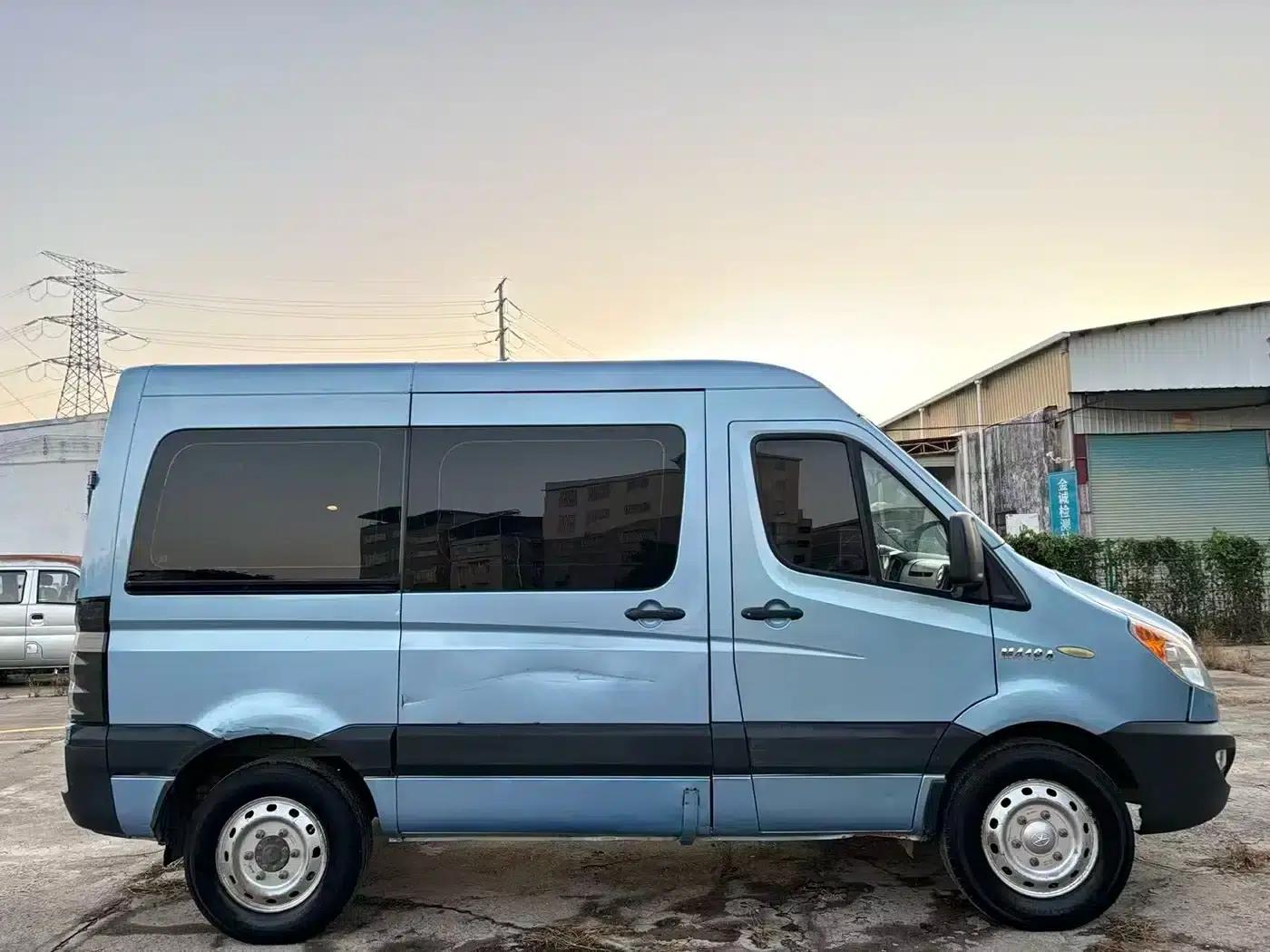 Starlight 2019 1.9T Short Wheelbase Multipurpose Passenger Vehicle — миниатюра 13