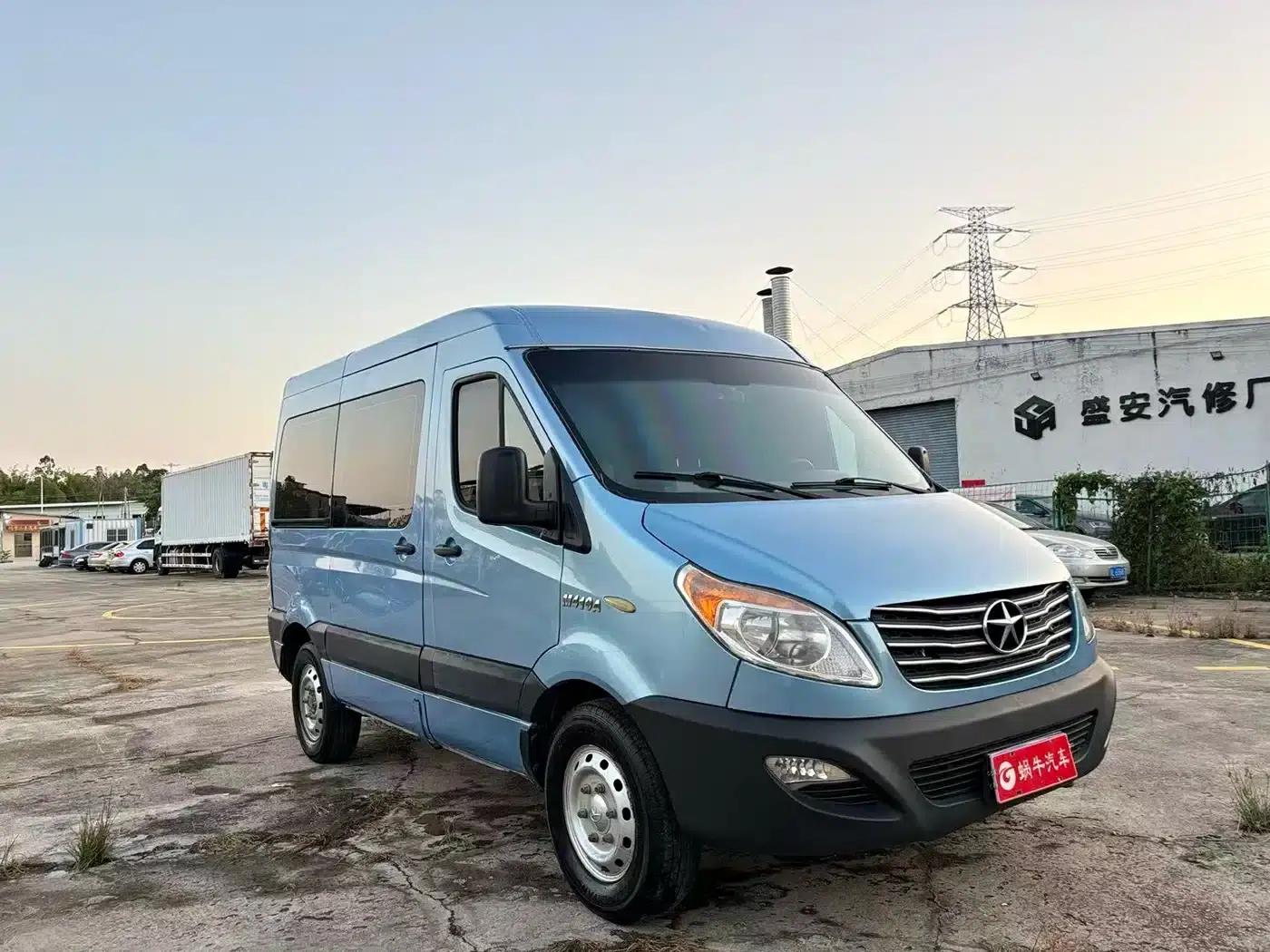 Starlight 2019 1.9T Short Wheelbase Multipurpose Passenger Vehicle — миниатюра 3