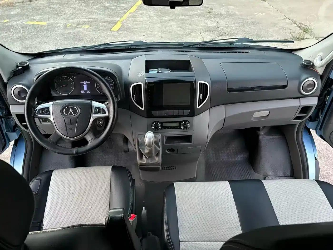 Starlight 2019 1.9T Short Wheelbase Multipurpose Passenger Vehicle — миниатюра 5