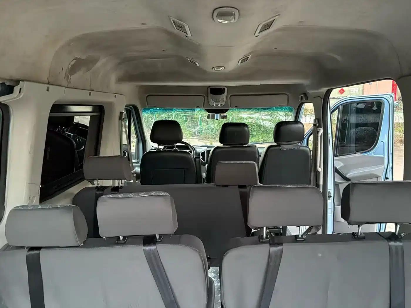 Starlight 2019 1.9T Short Wheelbase Multipurpose Passenger Vehicle — миниатюра 7