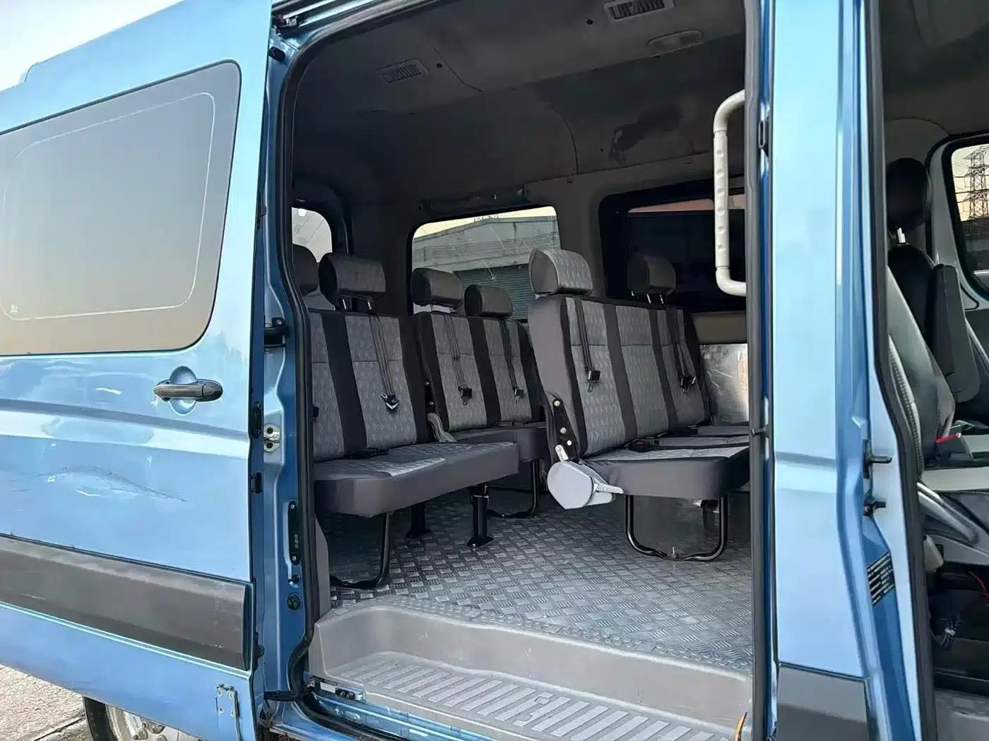 Starlight 2019 1.9T Short Wheelbase Multipurpose Passenger Vehicle — миниатюра 9