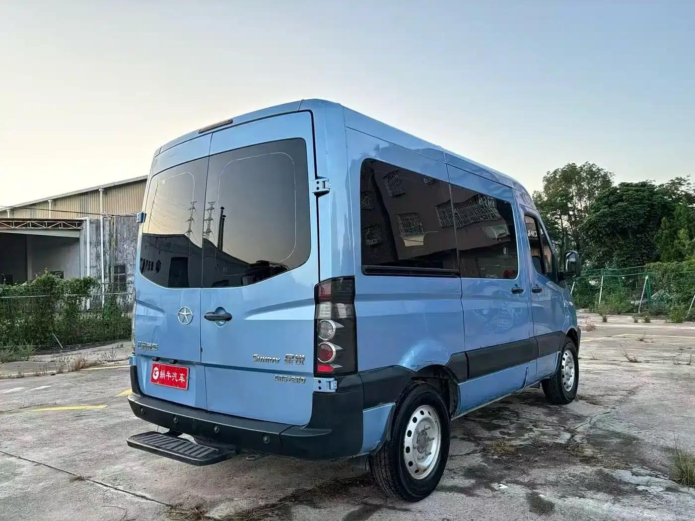 Starlight 2019 1.9T Short Wheelbase Multipurpose Passenger Vehicle — миниатюра 10