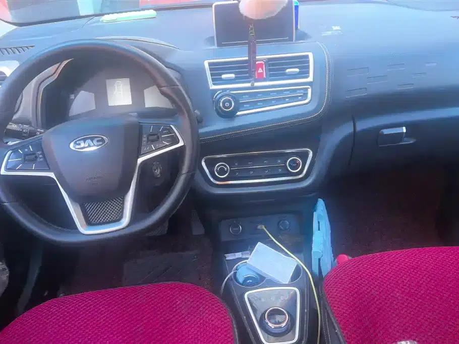 JAC iEV6E 2018 Sport Edition, iEV6E Luxury Smart Edition — миниатюра 12
