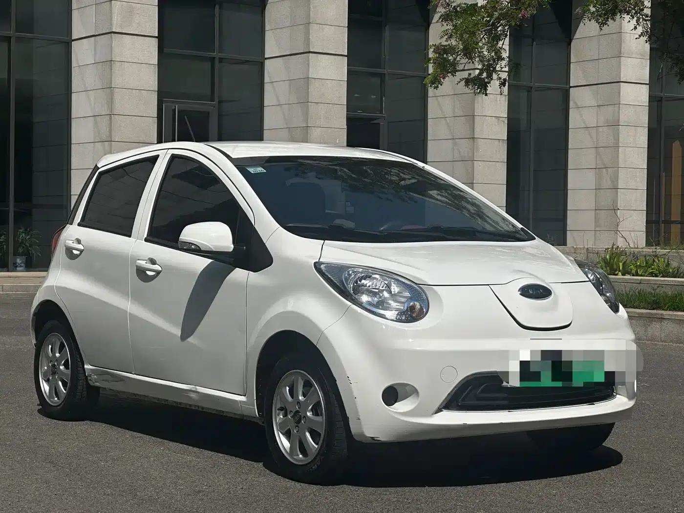 JAC iEV6E 2017 iEV6E Time Edition — миниатюра 3