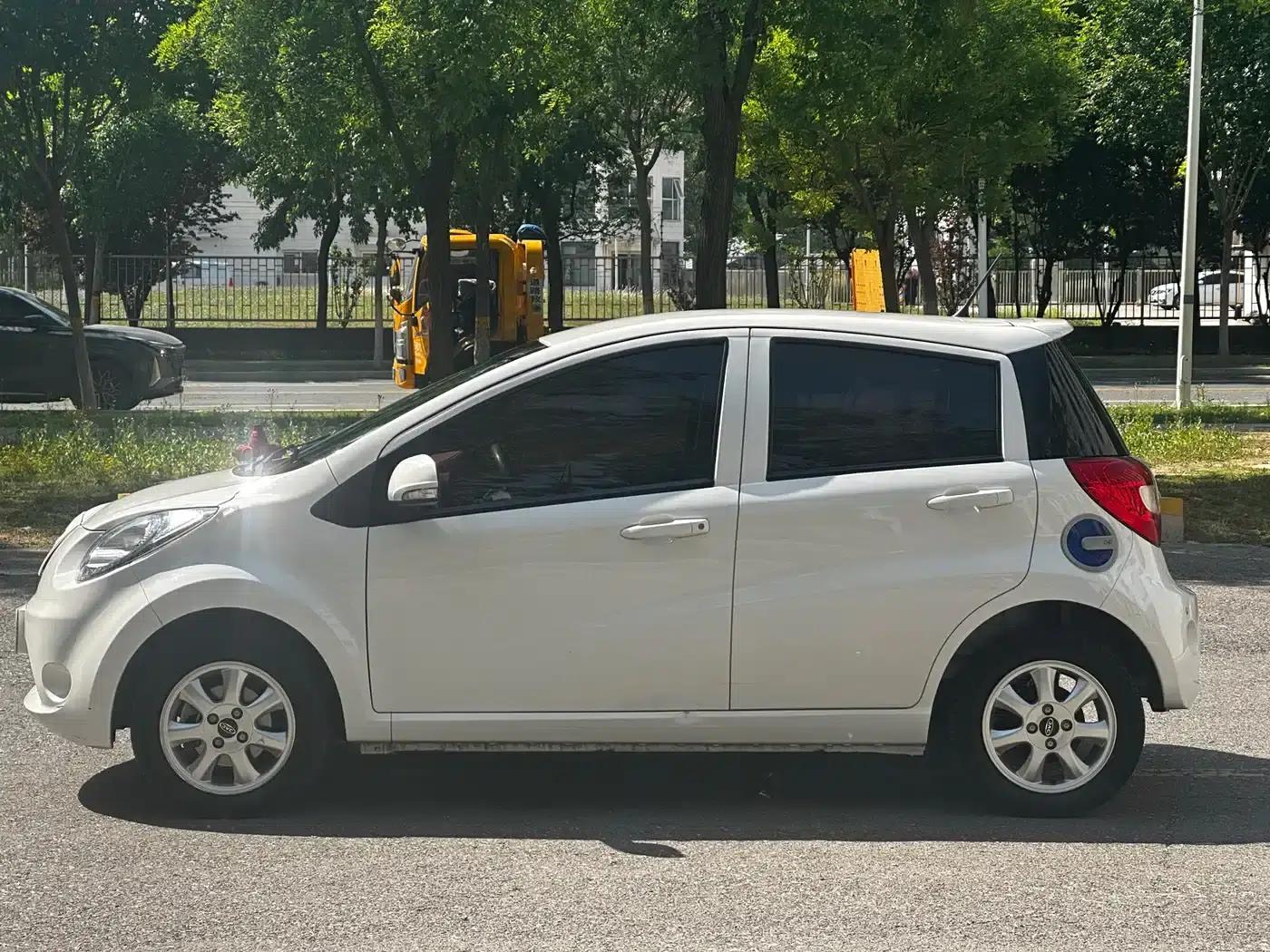 JAC iEV6E 2017 iEV6E Time Edition — миниатюра 6
