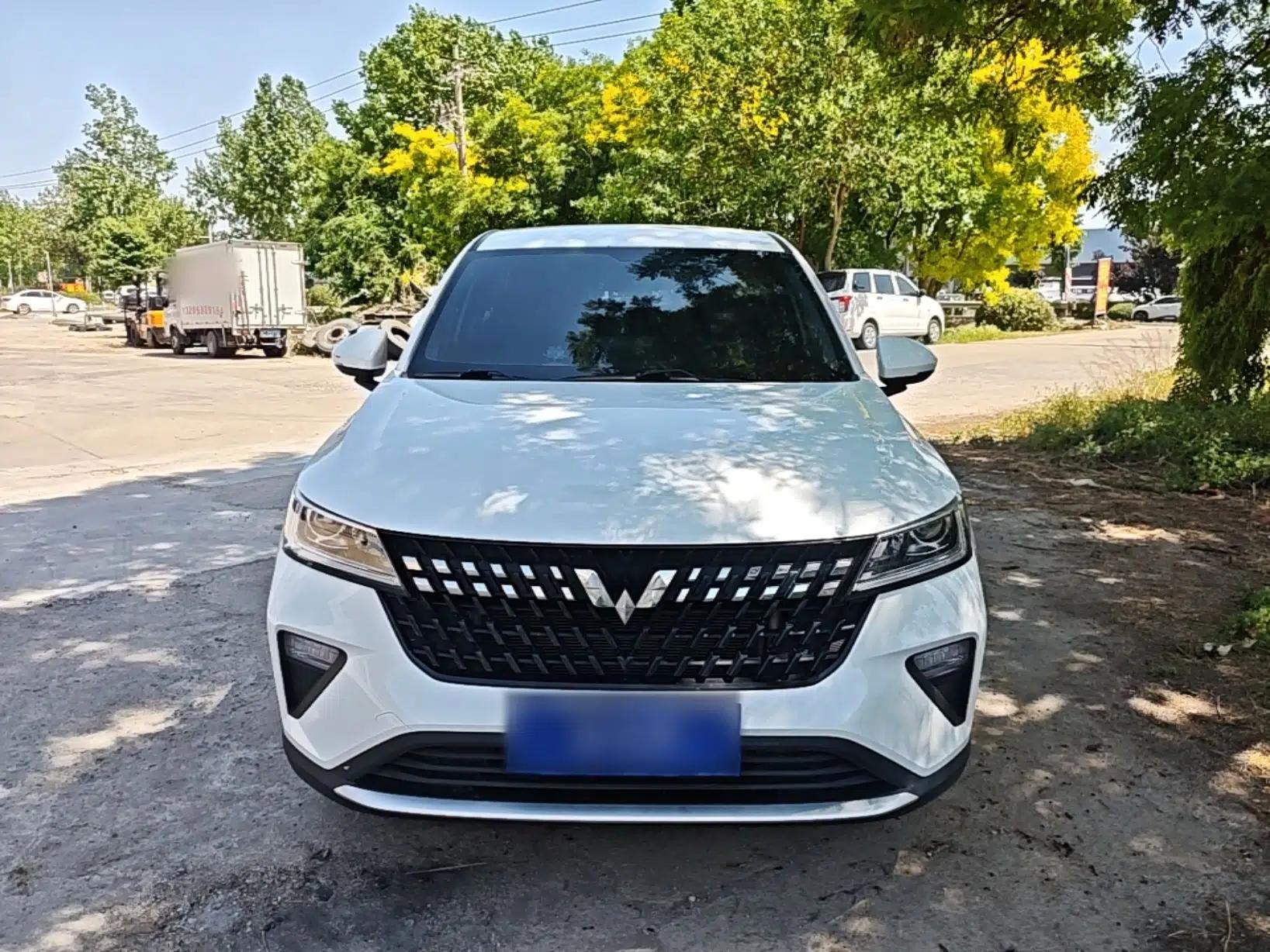 Wuling Alvez 2022 1.5L Manual Free-Style Model — миниатюра 2
