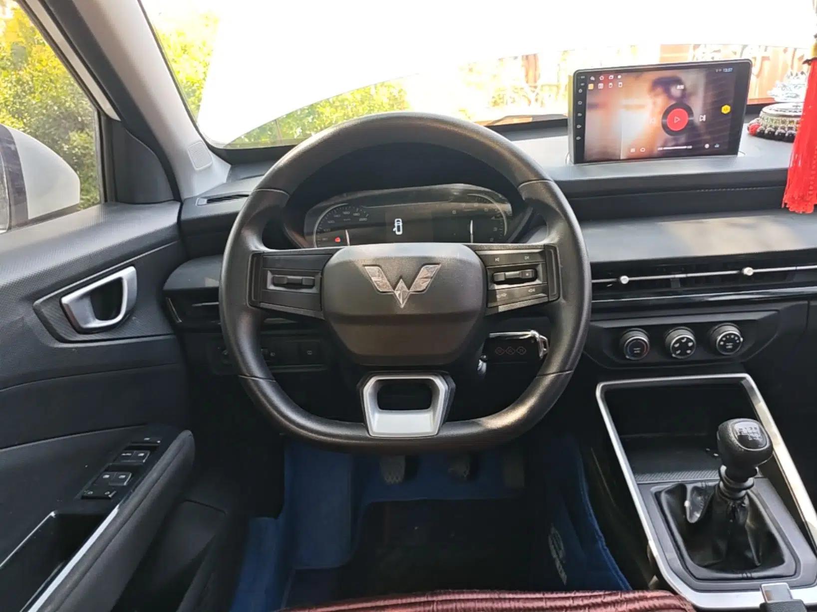Wuling Alvez 2022 1.5L Manual Free-Style Model — миниатюра 14