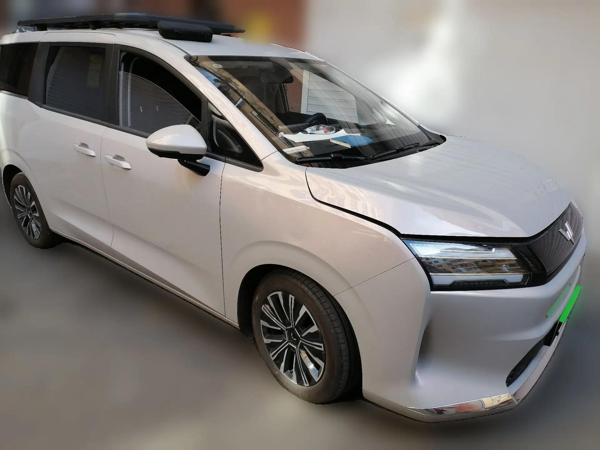 Wuling Starlight 730 2025 Model Pure Electric 500km Luxury Edition — миниатюра 3