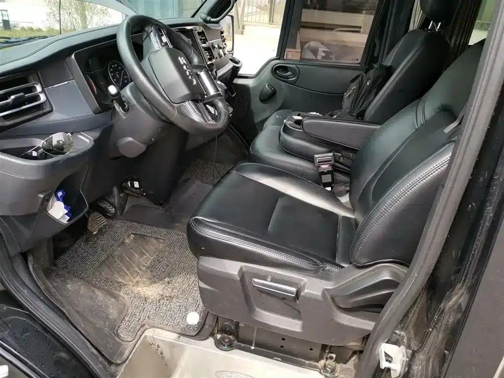 Jiangling Fushun 2023 2.0T Automatic Short Wheelbase Low Roof Commercial Multi-purpose Passenger Vehicle with 6 Seats and Lift-up Tailgate — миниатюра 8