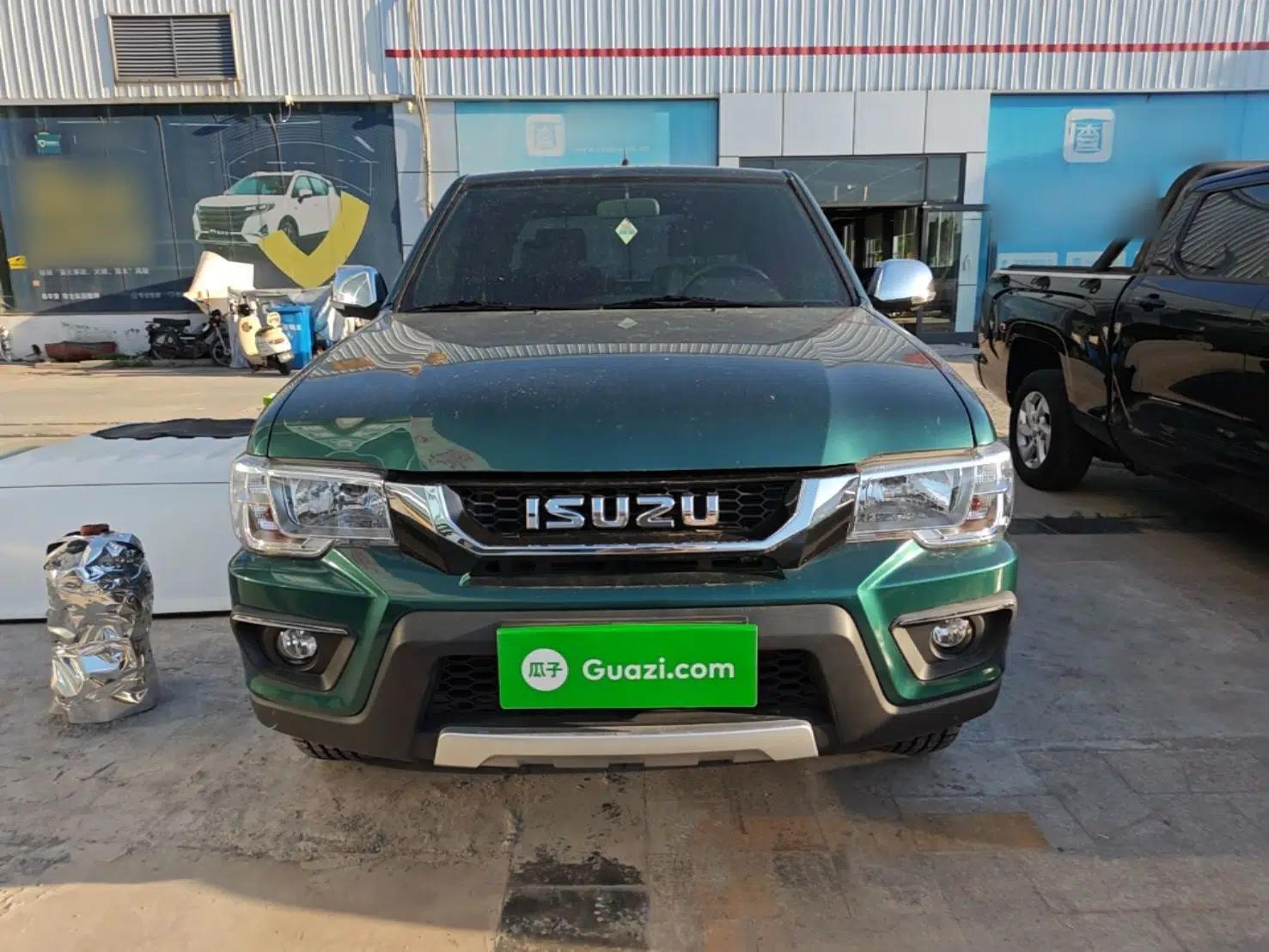 Isuzu Qingling T17 2023 3.0T Diesel 4x4 Crew Cab with Standard Wheelbase 4KH1CT6H1 — миниатюра 2