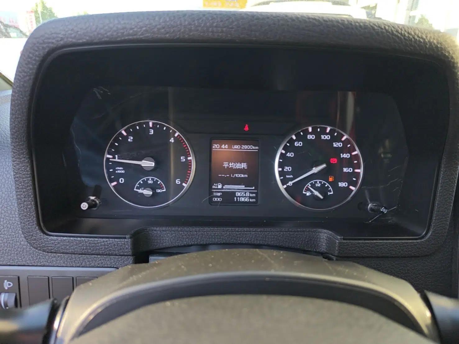 Isuzu Qingling T17 2023 3.0T Diesel 4x4 Crew Cab with Standard Wheelbase 4KH1CT6H1 — миниатюра 15