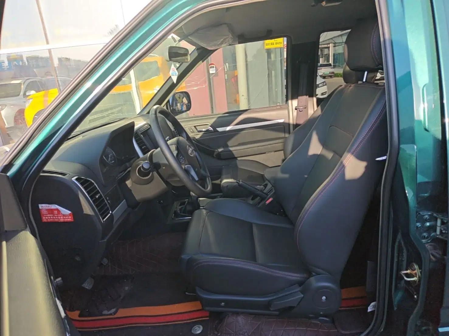 Isuzu Qingling T17 2023 3.0T Diesel 4x4 Crew Cab with Standard Wheelbase 4KH1CT6H1 — миниатюра 18