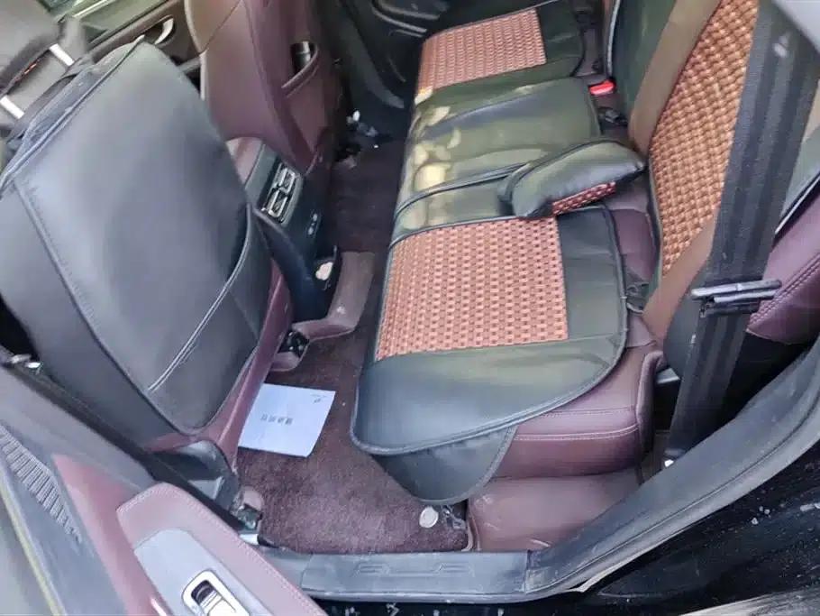Jetour X90 PLUS 2024 1.6TD DCT Villa 7-Seater — миниатюра 11