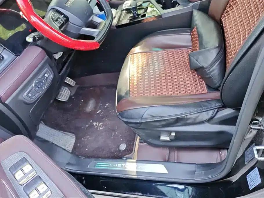 Jetour X90 PLUS 2024 1.6TD DCT Villa 7-Seater — миниатюра 9
