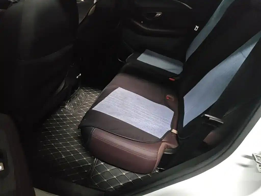 Jetour X90 PLUS 2024 1.6TD DCT Villa 7-Seater — миниатюра 17