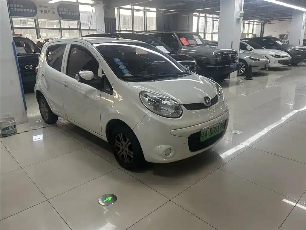 Jiangling E200L 2017 Model E200P Standard Edition — миниатюра 2
