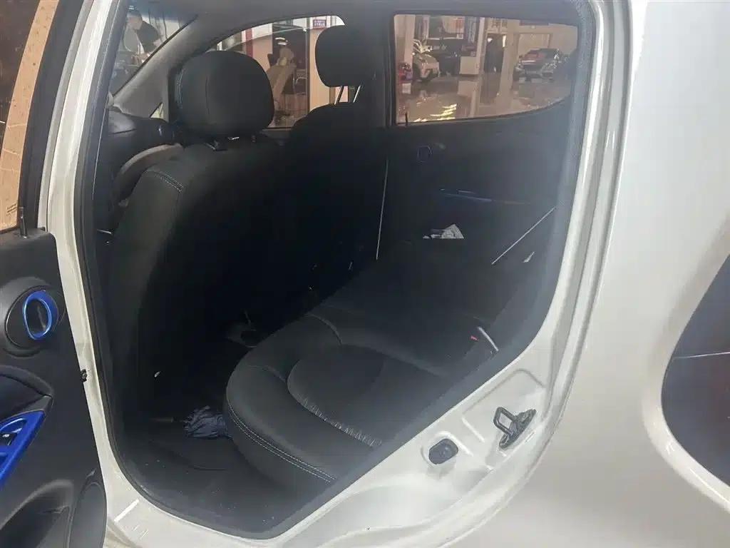 Jiangling E200L 2017 Model E200P Standard Edition — миниатюра 7