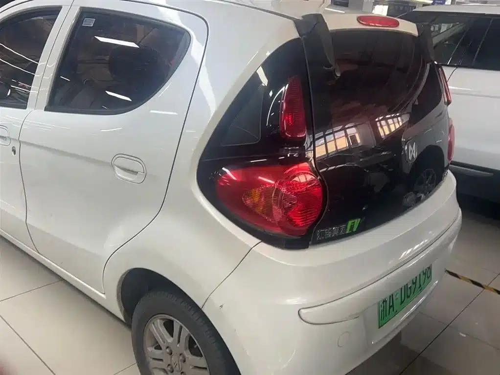 Jiangling E200L 2017 Model E200P Standard Edition — миниатюра 10