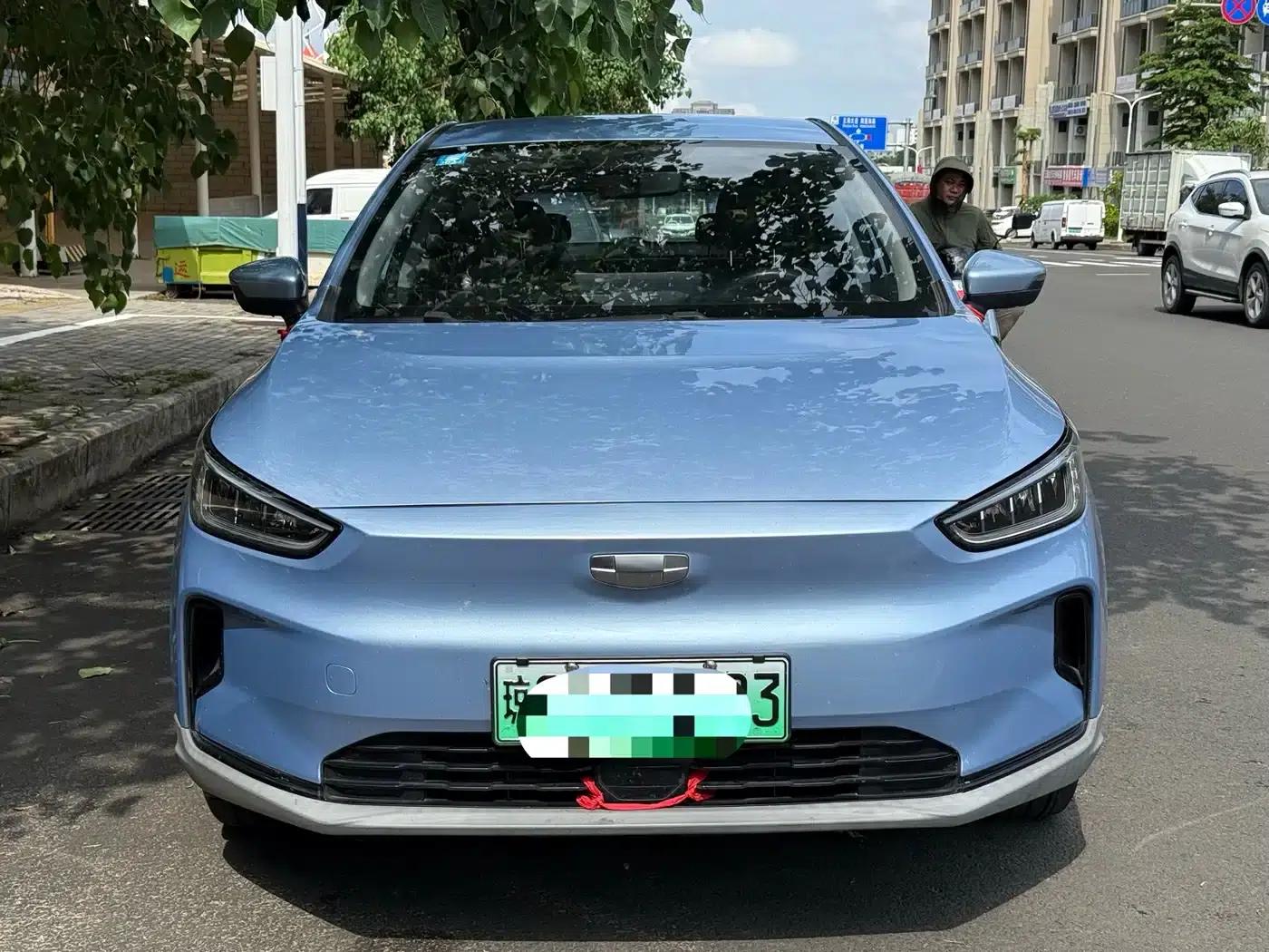 Geely Geometry C 2022 Blueberry C400 — миниатюра 11