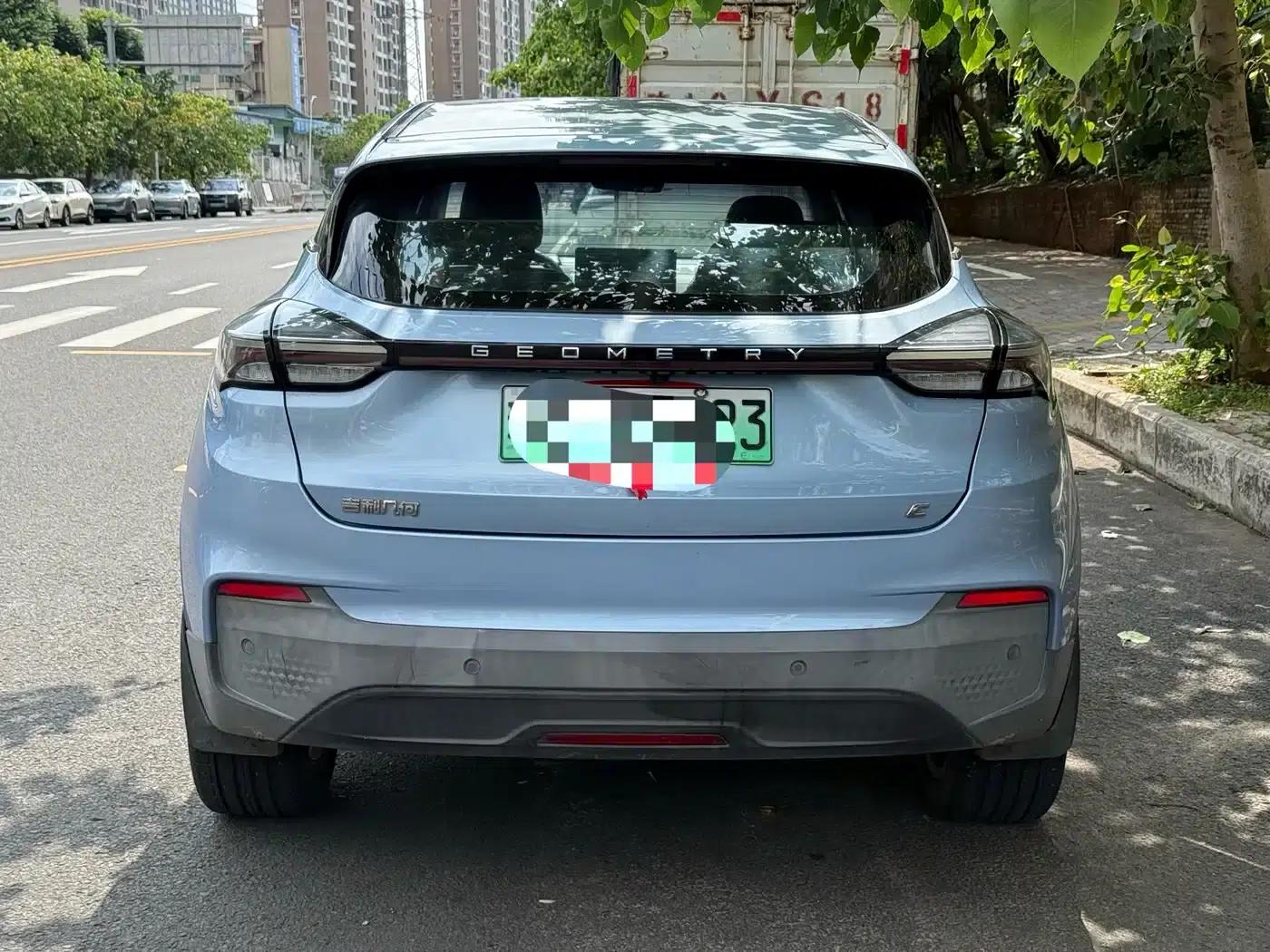 Geely Geometry C 2022 Blueberry C400 — миниатюра 18